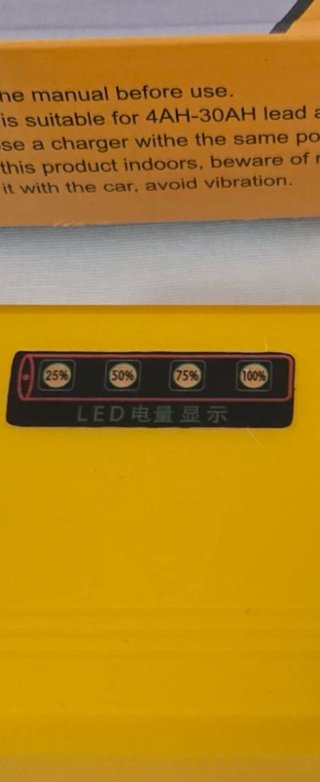 Cargador de Batería Amarillo LED Moto y Coche
