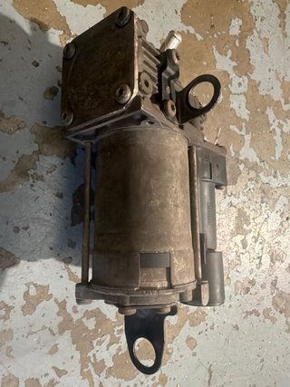 compresor de suspensión neumática (Airmatic)