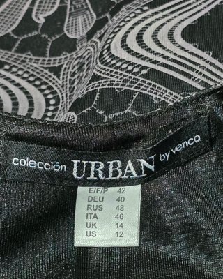 Vestido gris y negro estampado