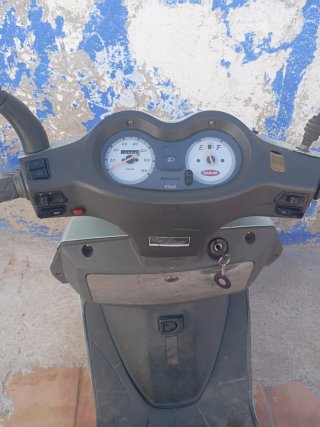 Daelim NS 125 Scooter Gris