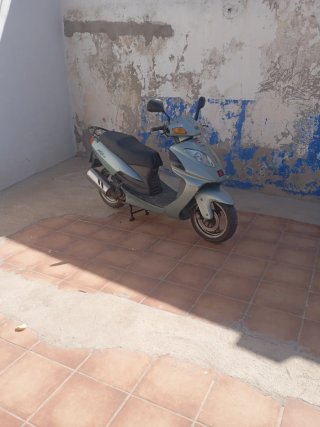 Daelim NS 125 Scooter Gris