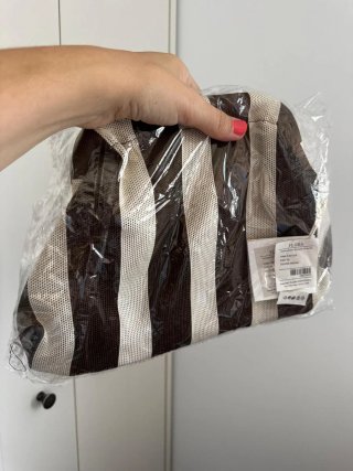 Bolso Clutch Rayas Beige y Marrón chocolate