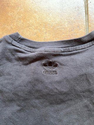Camiseta Vintage Adidas Negra