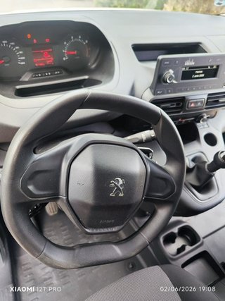 Peugeot e-Partner 2021