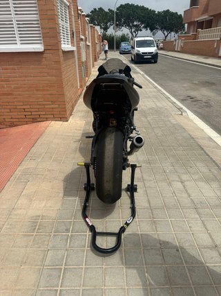 Yamaha R1 Circuito 2003 Negra/Dorada