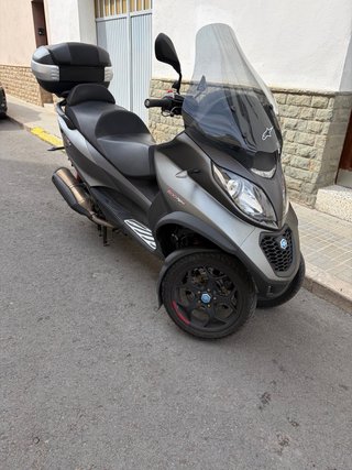 Piaggio MP3 500 Negra