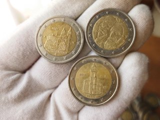 Monedas 2 Euros Conmemorativas. Precio Unidad