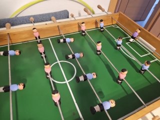 Futbolín vintage de madera