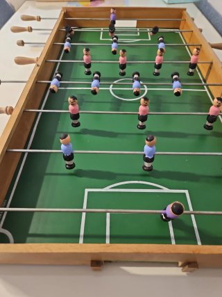 Futbolín vintage de madera