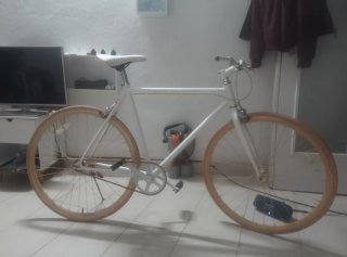 Bicicleta Paseo Blanca Ruedas de color