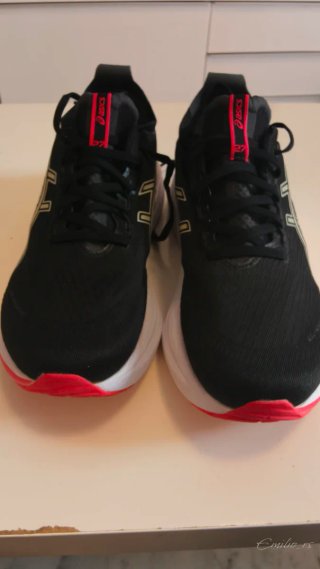 Asics Gel Nimbus 27 Talla 41.5 Negro Naranja