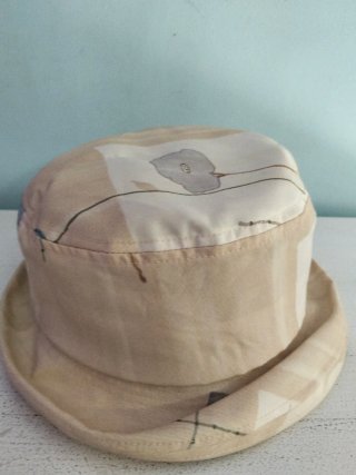 Sombrero de verano estampado