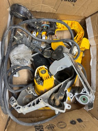 Lijadora de banda Dewalt DW432-QS