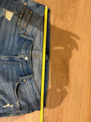 Bermuda Hollister T.46 Desgastada