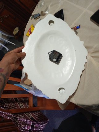 Orologio da parete bianco decorato
