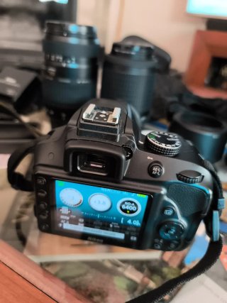 Lote Cámara Nikon + Accesorios
