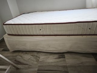 Cama 90 con canapé y cabecero corazón