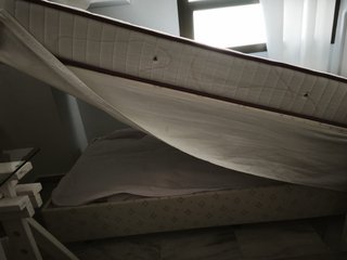 Cama 90 con canapé y cabecero corazón