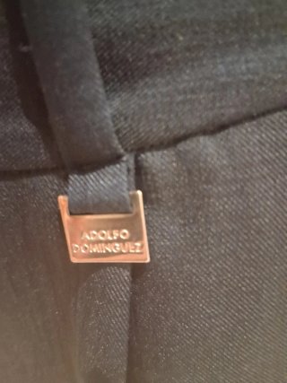 Pantalón azul Marino mujer verano con pinzas.