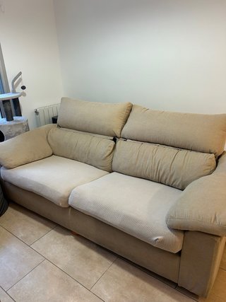 Sofá de 2 plazas beige