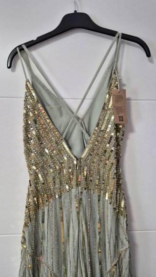 Vestido ASOS DESIGN de fiesta con lentejuelas