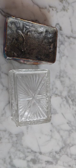 Caja de cristal con tapa de alpaca