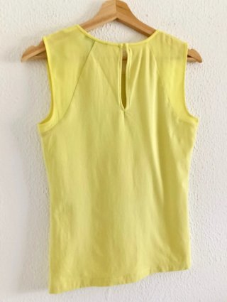 Top Mango amarillo semitransparente talla S