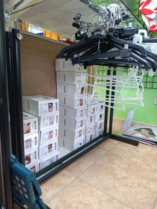MOSTRADOR altura regulable, con barras extensibles