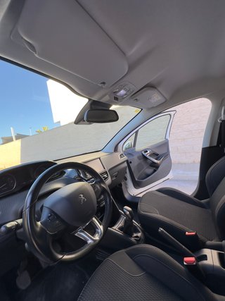 Peugeot 208 1.2 PureTech 82CV Tech Edition