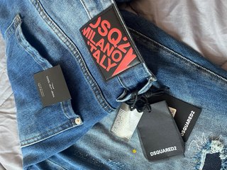 Pantalón DSQUARED2 azul con manchas