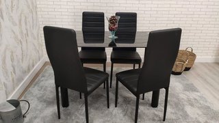 Mesa de comedor + 4 sillas NUEVO