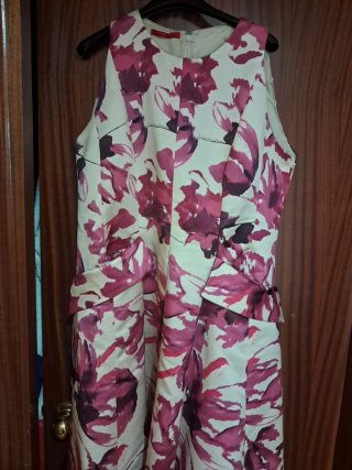 Vestido Midi Carolina Herrera flores Talla 10