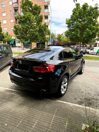 BMW X6 2011