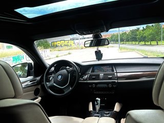 BMW X6 2011