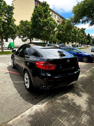 BMW X6 2011