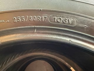 Neumáticos Michelin 255/60/17 106V
