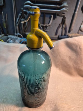 Sifón antiguo de vidrio