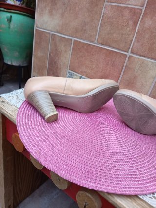 Zapatos de salón Desire beige