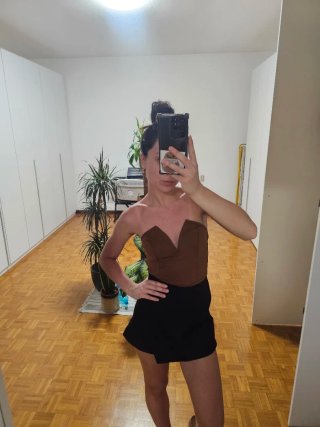 Body marrone smanicato