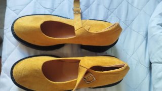 Zapatos Mary Jane amarillos con plataforma