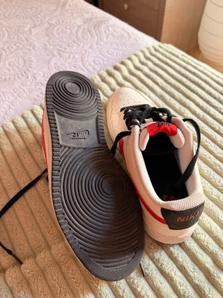 Nike Court Vision Talla 42 Hombre