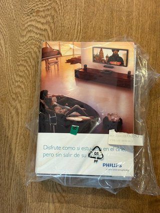 TV LED Philips 40PFL8605H/12 con peana incluida
