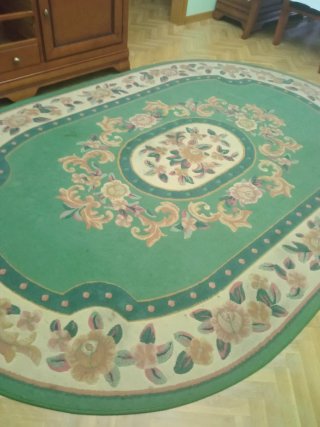 Preciosa Alfombra Ovalada de Lana