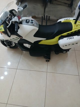 Moto Eléctrica Infantil Blanca y Amarilla