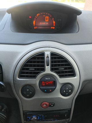Renault Modus 2004