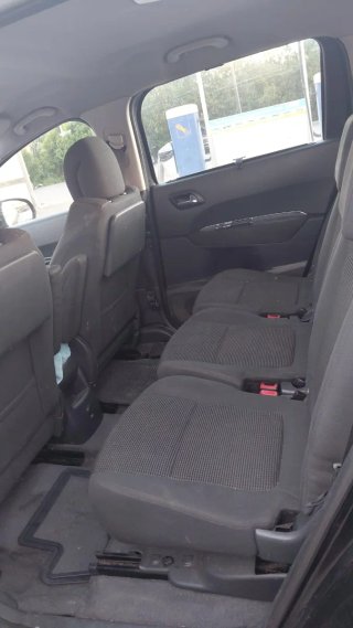 Peugeot 5008 2014