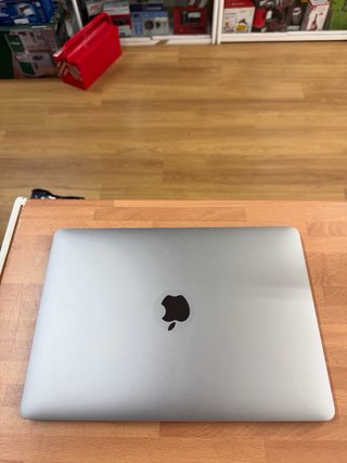 MacBook Pro 13” 2019 i5 16GB RAM 256GB
