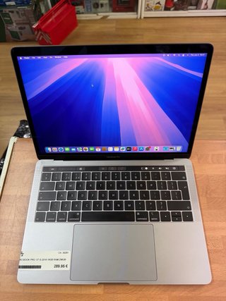 MacBook Pro 13” 2019 i5 16GB RAM 256GB