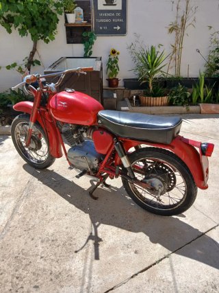 Moto Guzzi Stornello 125 4T