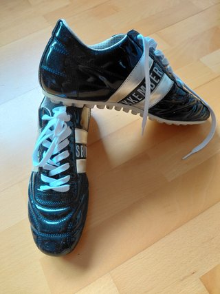 Zapatillas Bikkembergs Negras y Plateadas